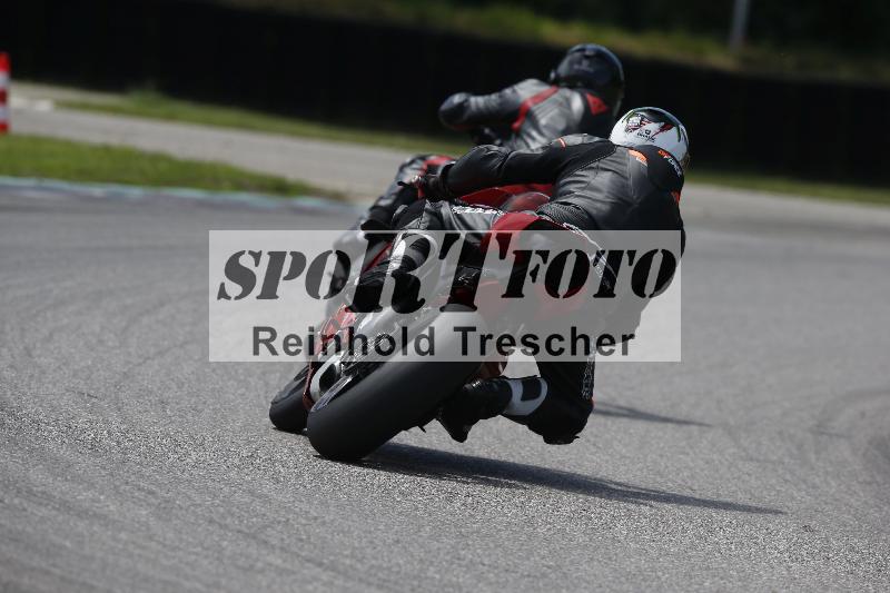 /Archiv-2024/38 10.07.2024 Speer Racing ADR/Gruppe gelb/backside